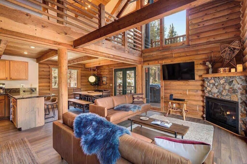 Our open floor plan allows guests in the kitchen, dining room, and living room to mingle simultaneously. 
| Blue River Hideaway by Boutiq Luxury Vacation Rentals | Breckenridge, Colorado