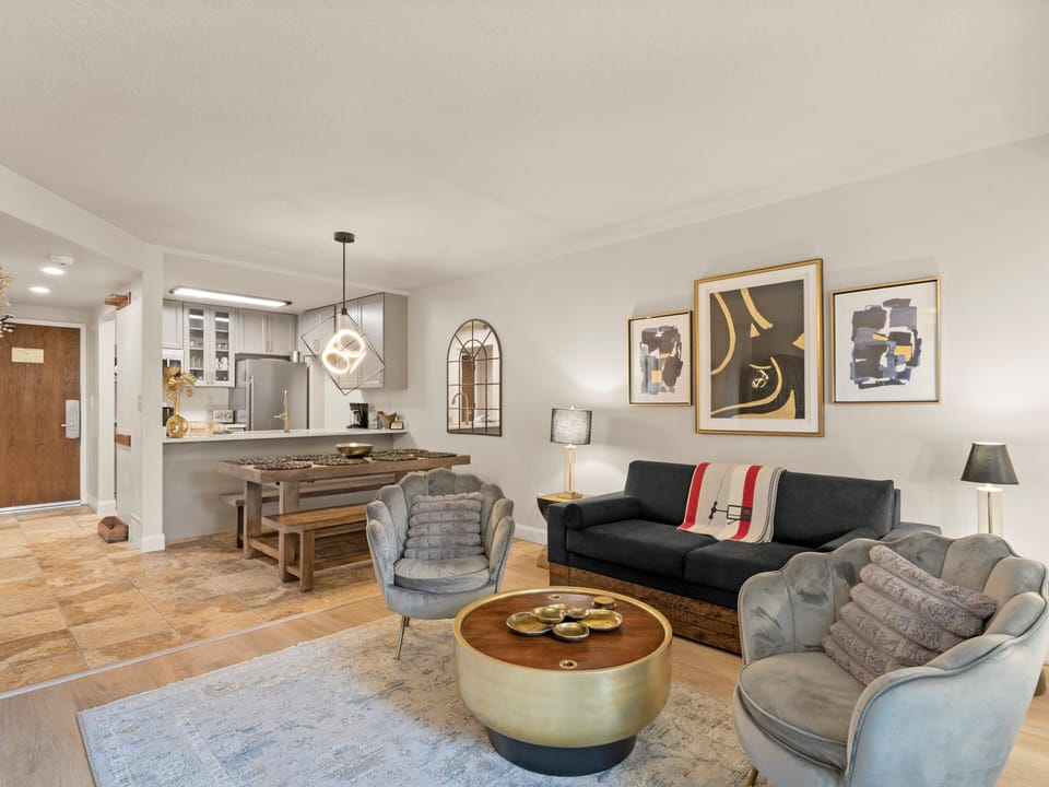 Living Area / Kitchen