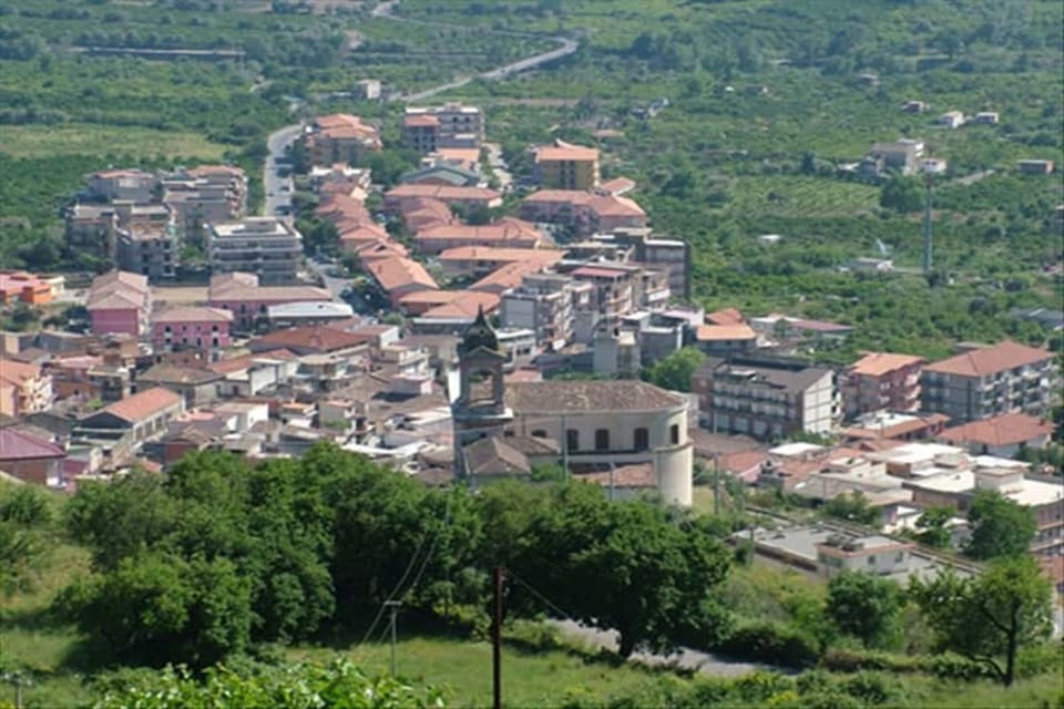 View of the village of Gaggi from above