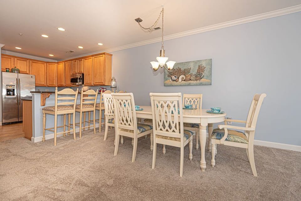 Dining-Area