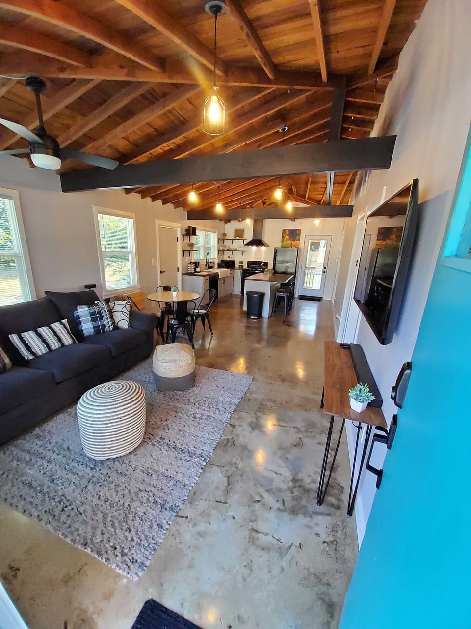 walk in front entrance view Living-room