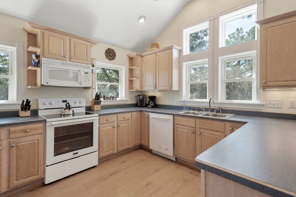 CL514: Plum Paws | Top Level Kitchen