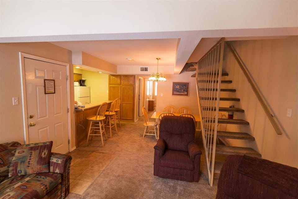 DINING20AREA