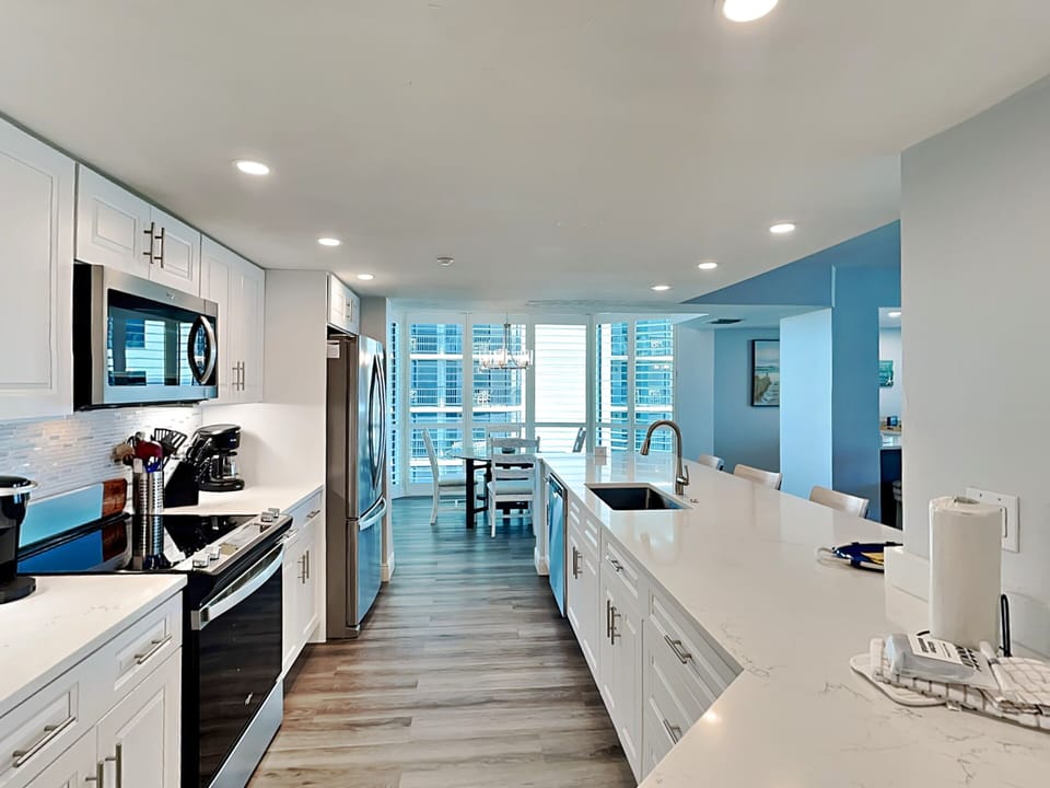 Fully Equipped Kitchen with Stainless Steel Appliances
