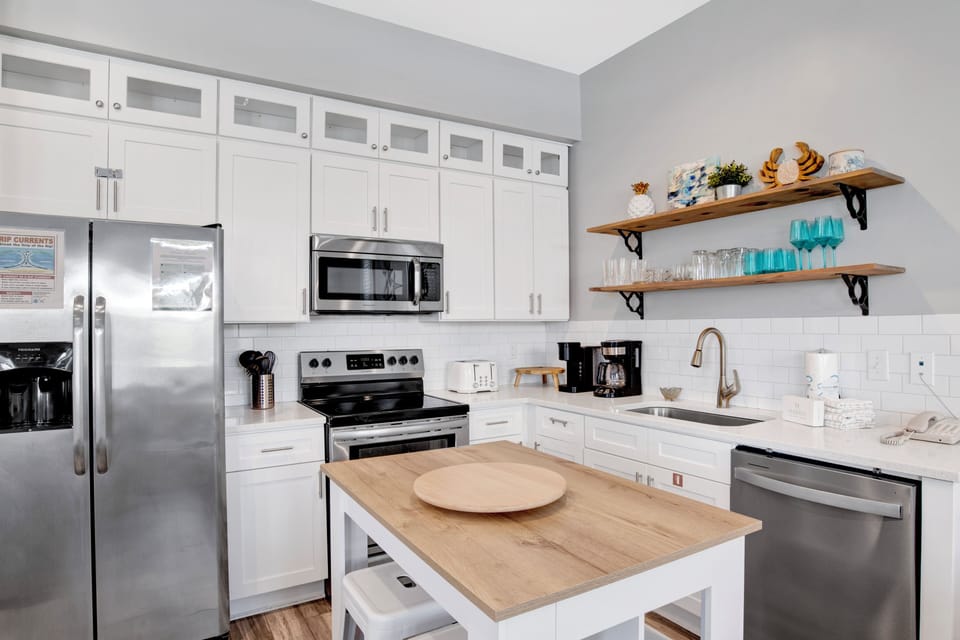 Fully equipped kitchen with stainless appliances