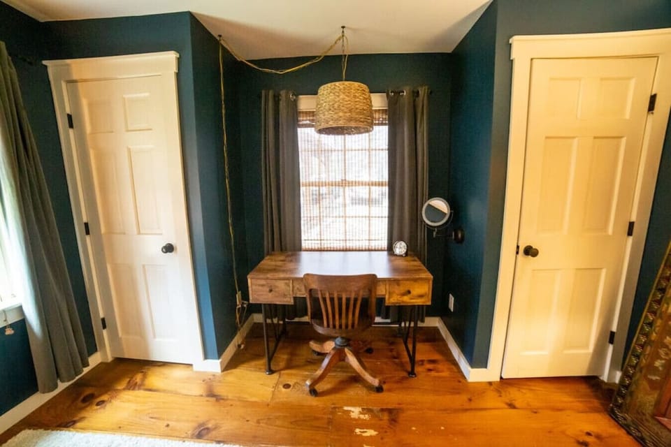 Master bedroom. work remotely or makeup area