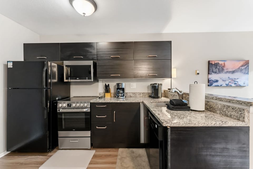 Kitchen: Modern appliances, drip coffee-maker, keurig,  tableware & cookware