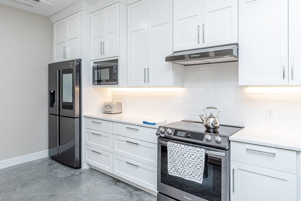 smart hub refrigerator, microwave, range, and hood