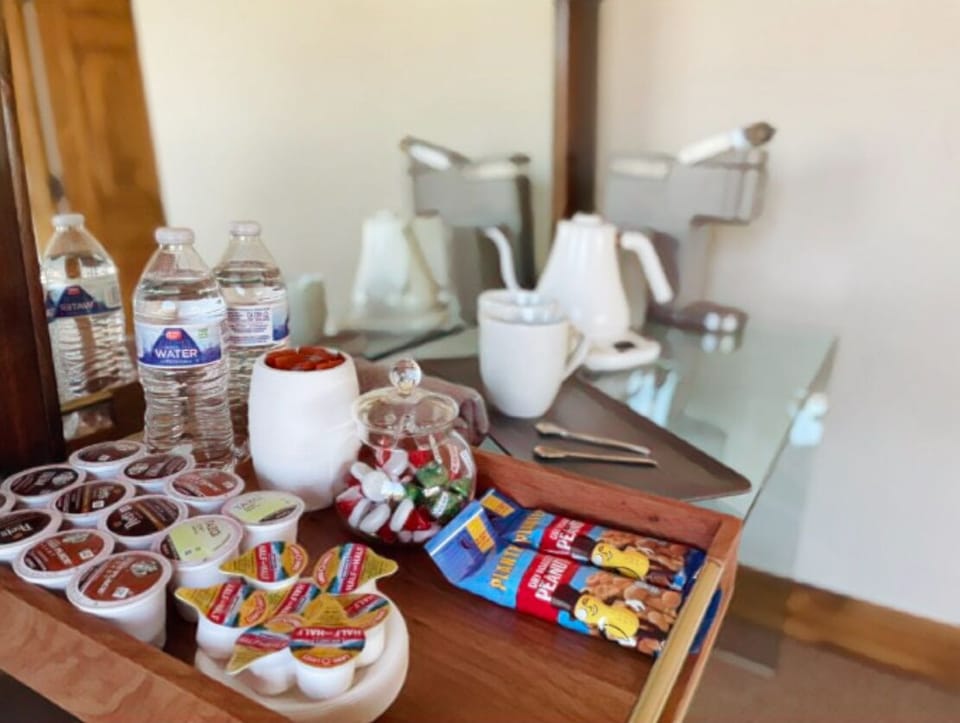 Start your morning ritual with ensuite brews & seasonal snacks 