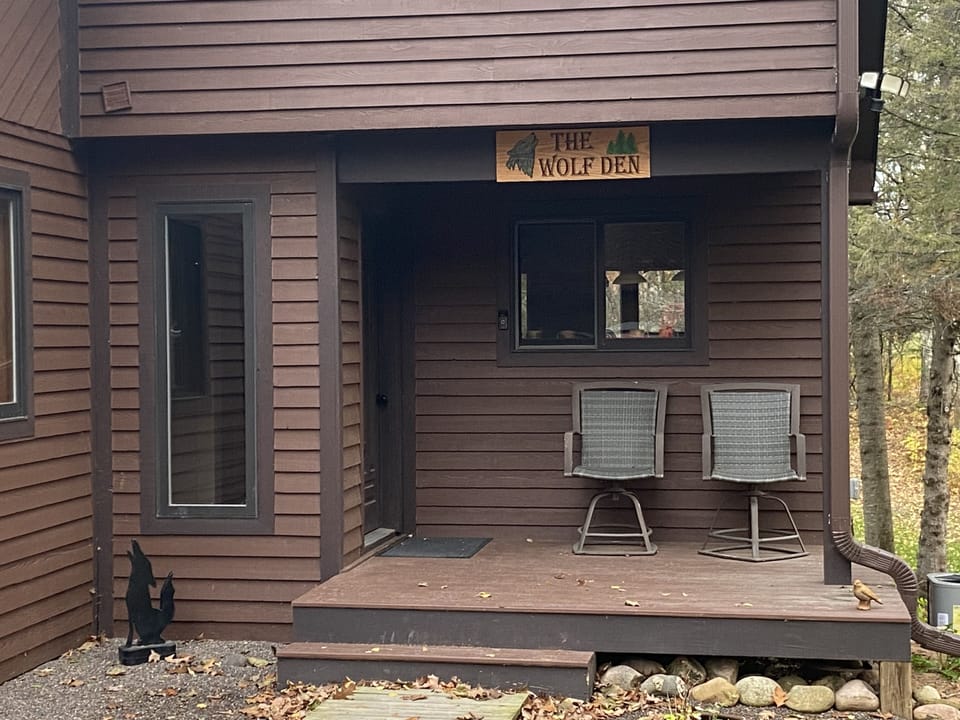 Welcome to the Wolf Den