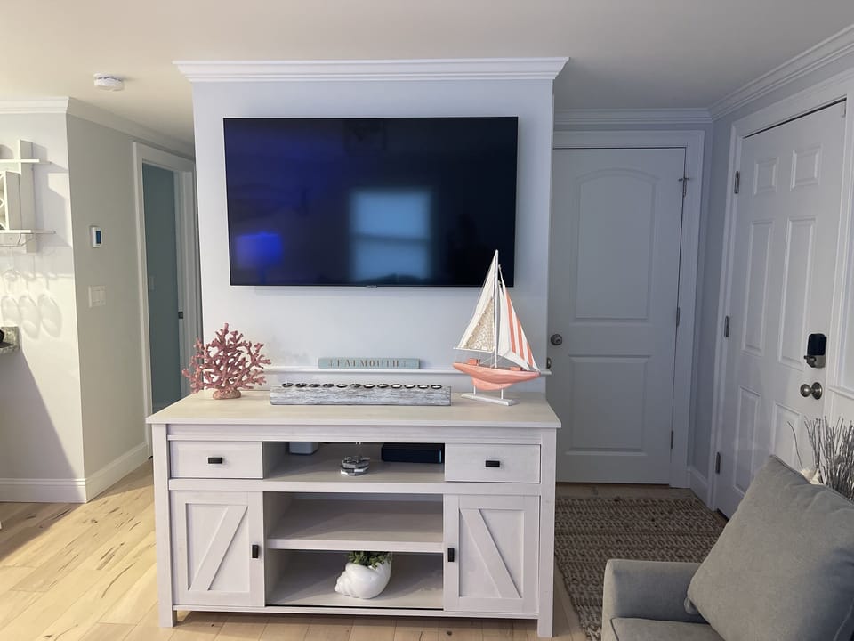 Living TV Wall