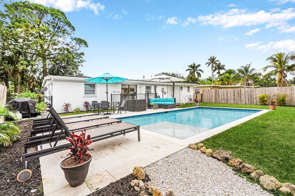 More of the backyard! The propane grill is available for your use. 