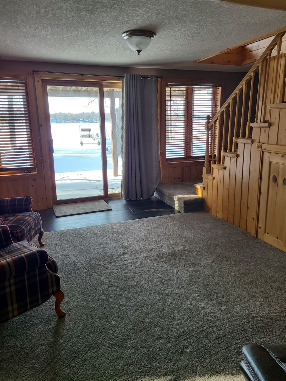 Walk out patio door to the back yard and lake.