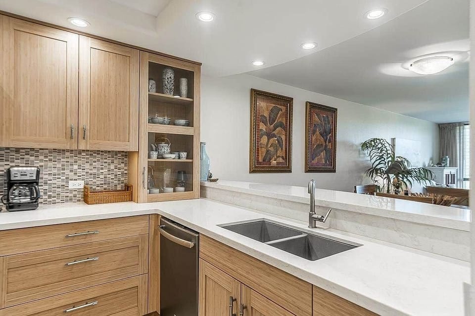 Kitchen to living rm