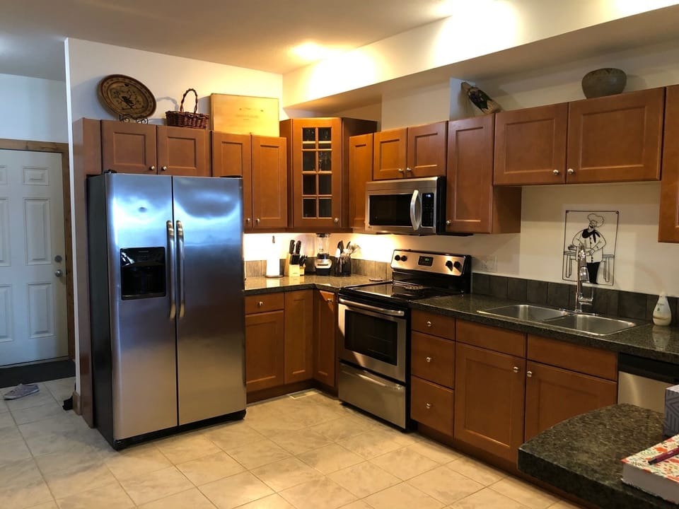 We have a fully stocked kitchen