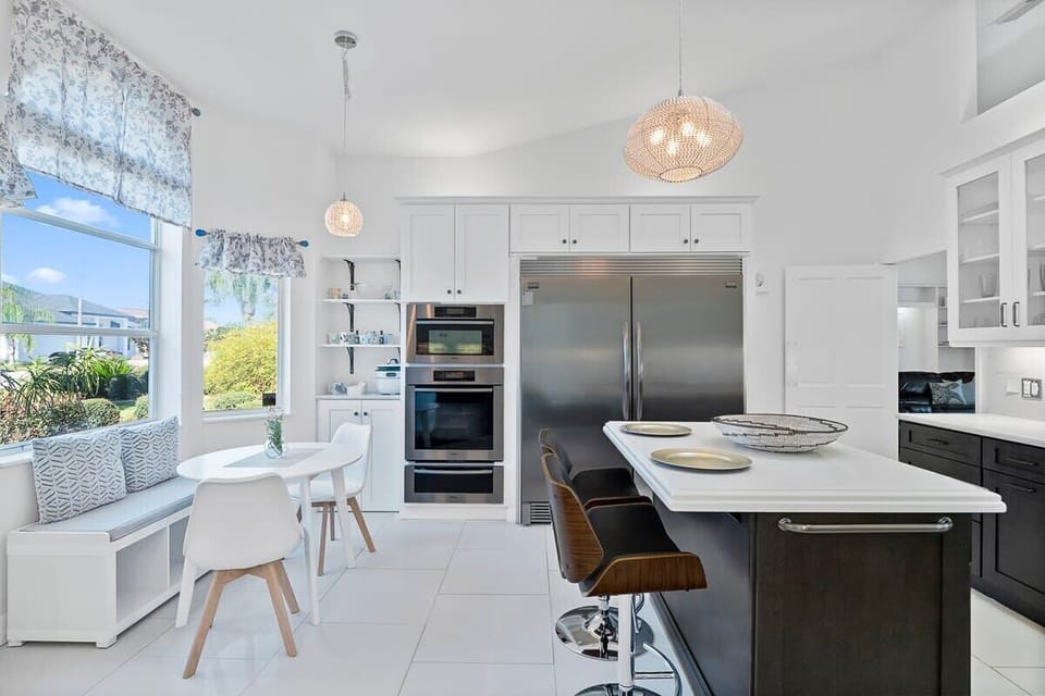 Fully Stocked Kitchen