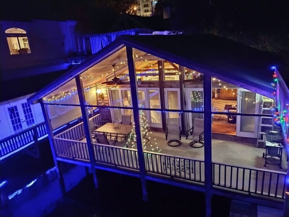 Christmas thru January at the boathouse