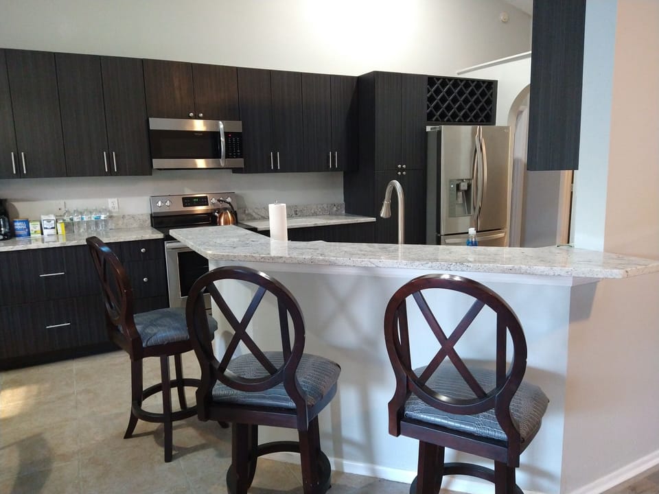 Dining Bar