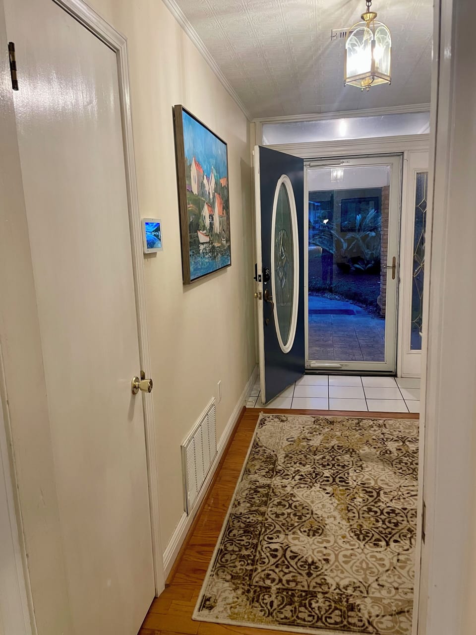 Foyer, front door entrance to home