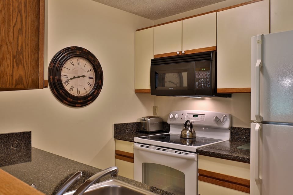 Fully equipped kitchen
