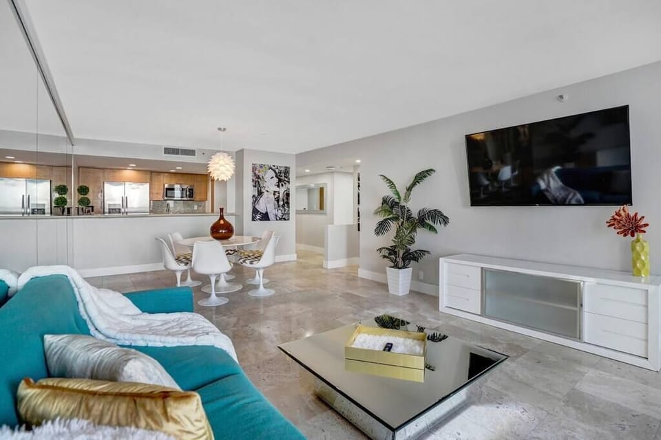 Living room, Roku tv, dining area, Roku tv, balcony access