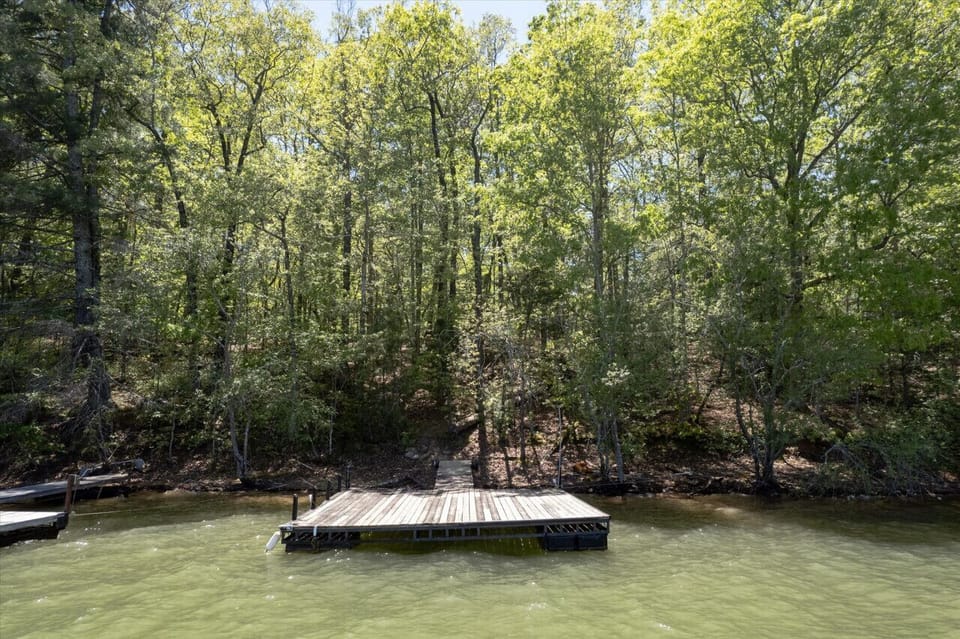 Floating dock on Lake Blue Ridge ready for summer water fun!