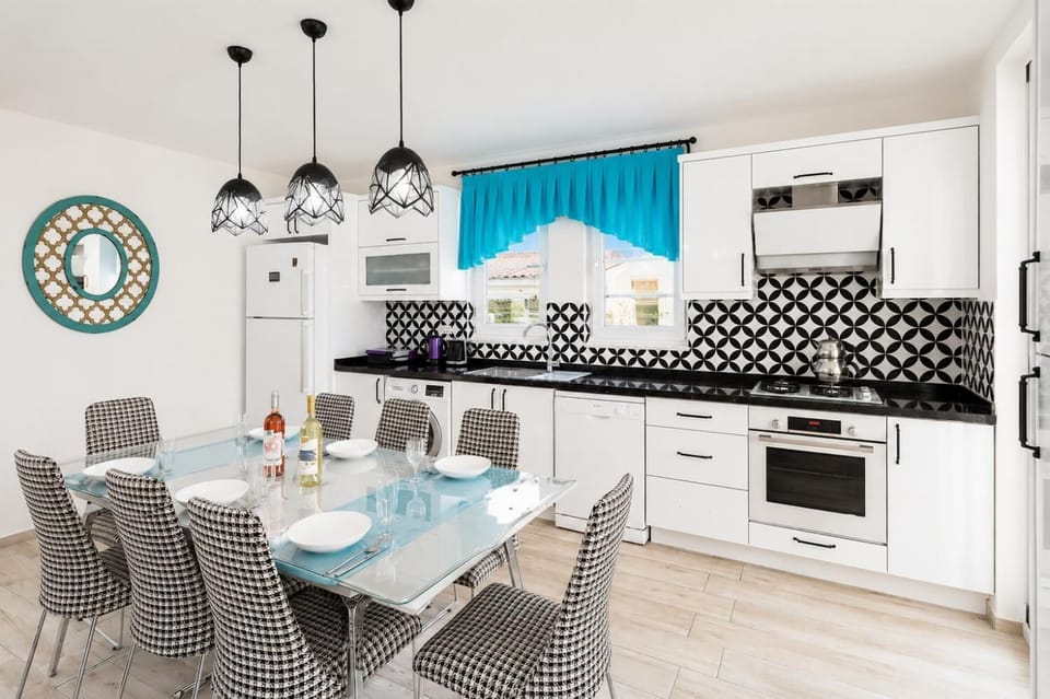 Equipped kitchen