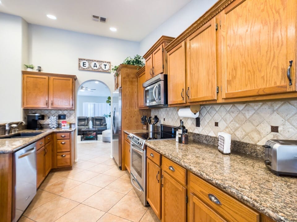 Fully equipped kitchen