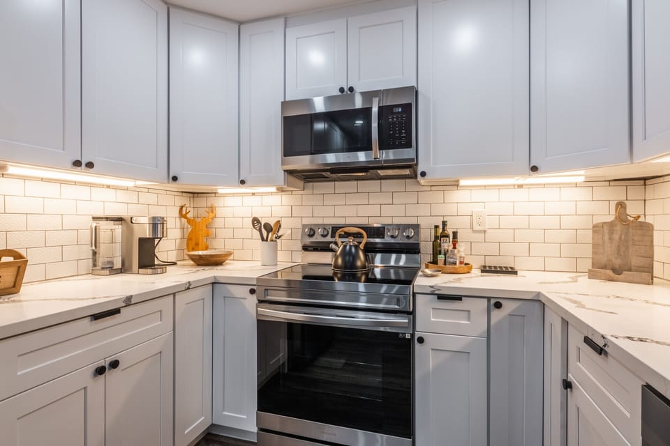 Electric stove/oven, microwave, Keurig and regular coffee pot avail. tea kettle