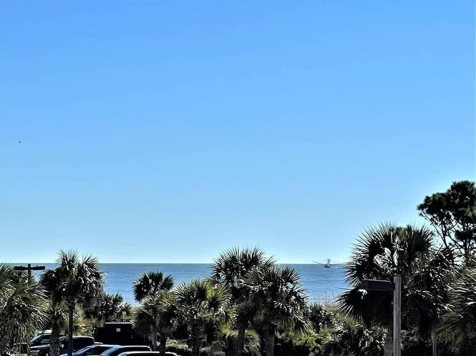 Calming Ocean Views from the Balcony