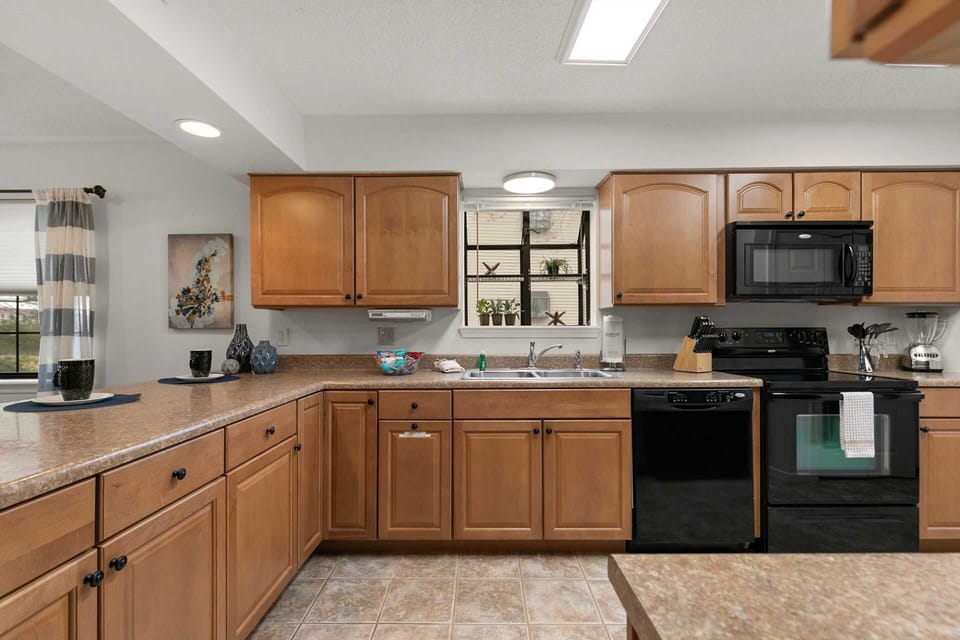 The kitchen truly has everything you need to make your favorite meals!