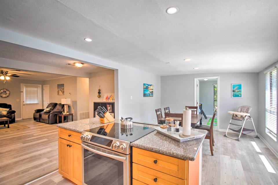 Fully Equipped Kitchen | Keurig Coffee Maker