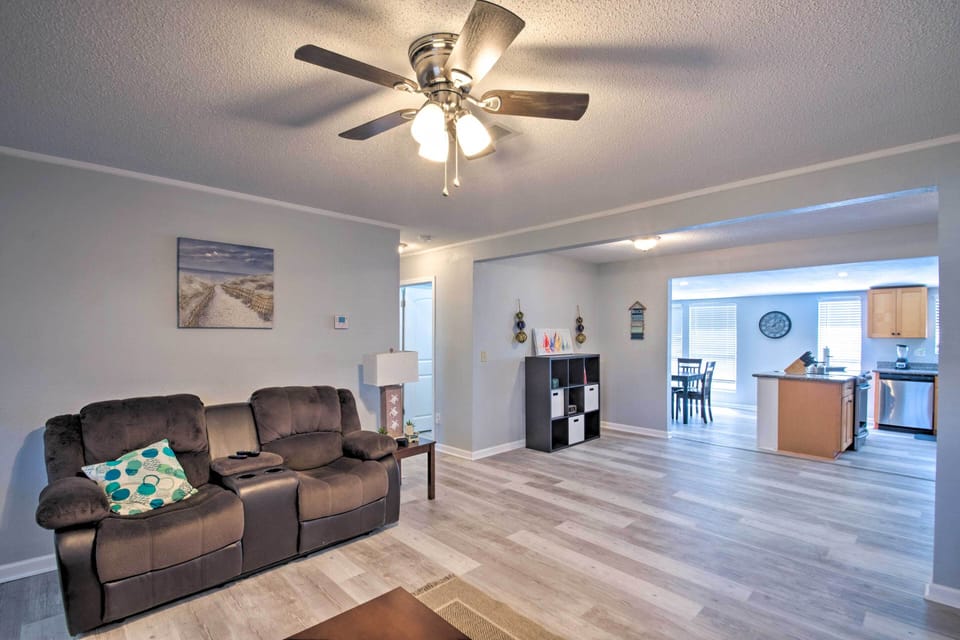 Living Room | Pack 'n Play