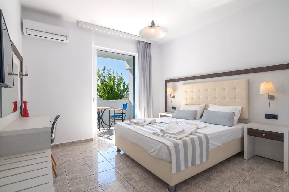 Comfortable bedroom of Cozy apartment,Walking distance to beach & tavern,Damnoni,Plakias,Crete