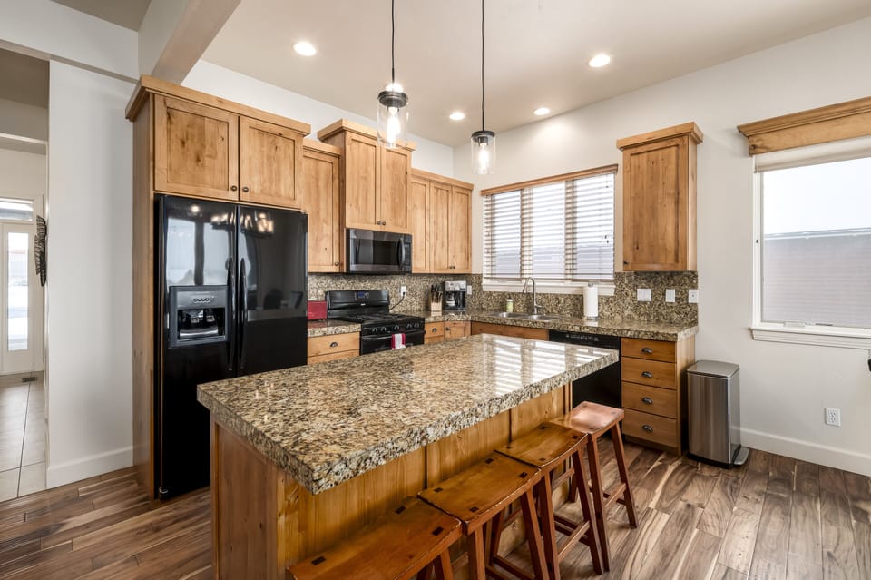 Fully Stocked Kitchen