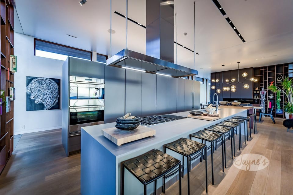 Kitchen &amp; Bar Seating