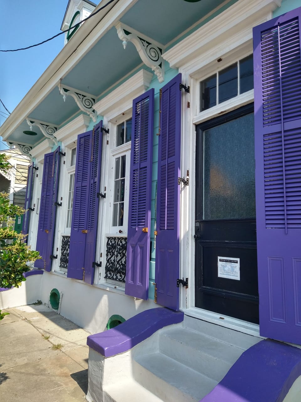 Creole Cottage built in 1894 steps from Frenchman music scene & The Quarter.
