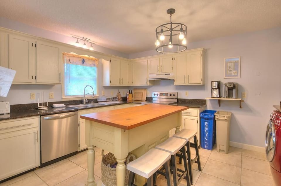 Kitchen
GW 9.13.23