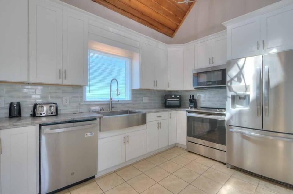 Kitchen
GW 8.24.24