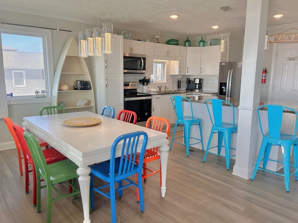 Dining Room
12.24 JR