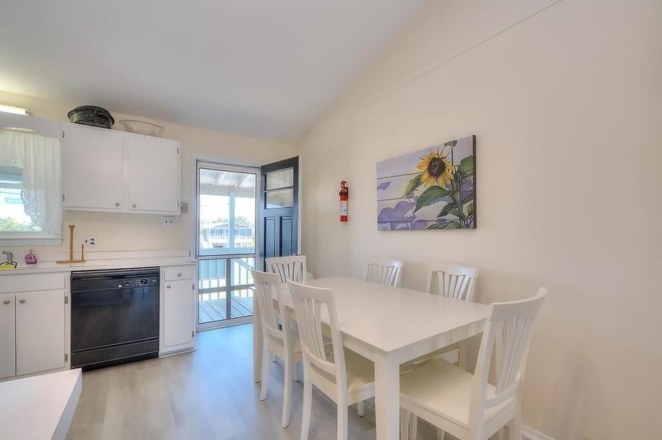 Dining Room
GW 5.6.24