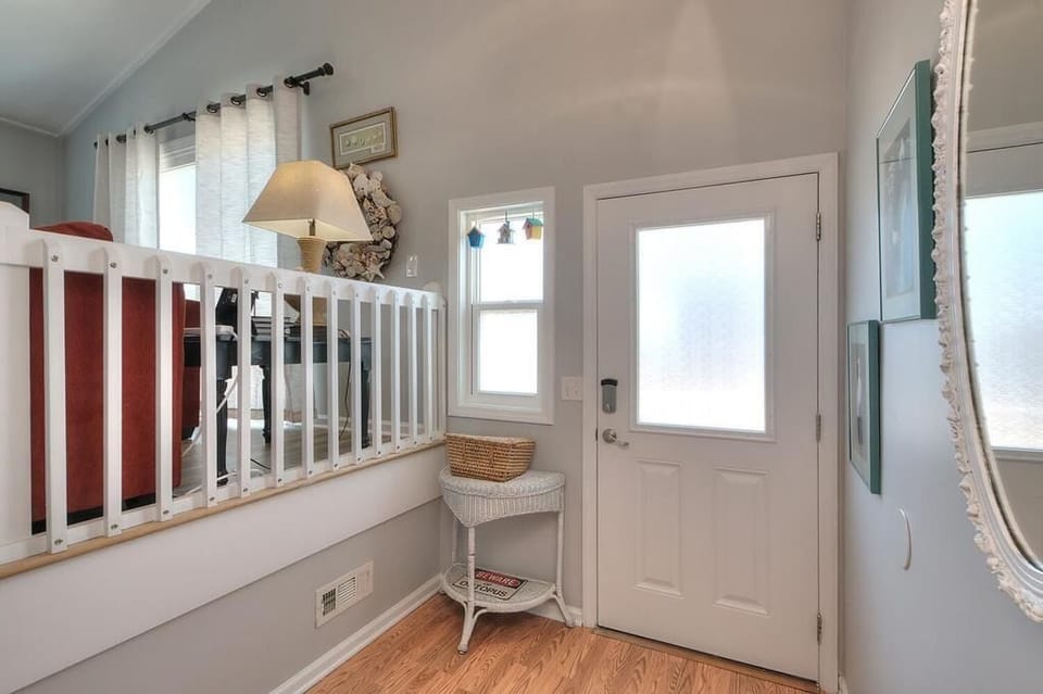 Entryway
GW 6.12.24