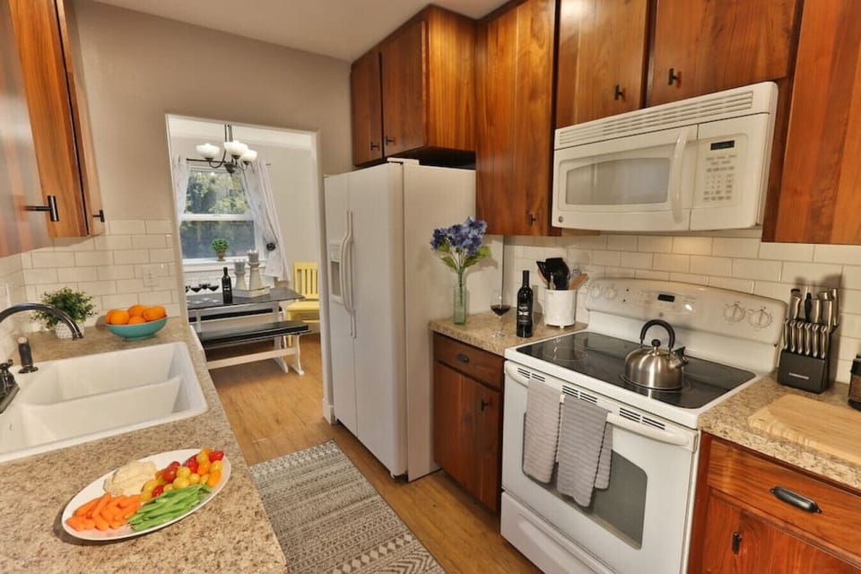 Fully-Equipped Kitchen