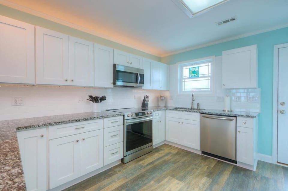 Kitchen
GW 5-28-25