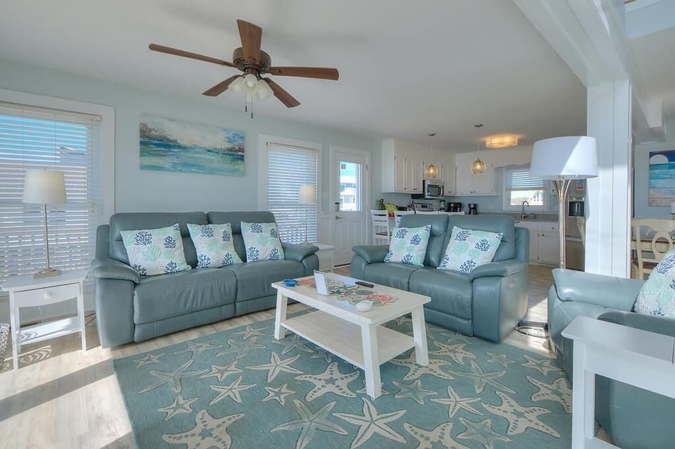Living Room 
GW 1.2023