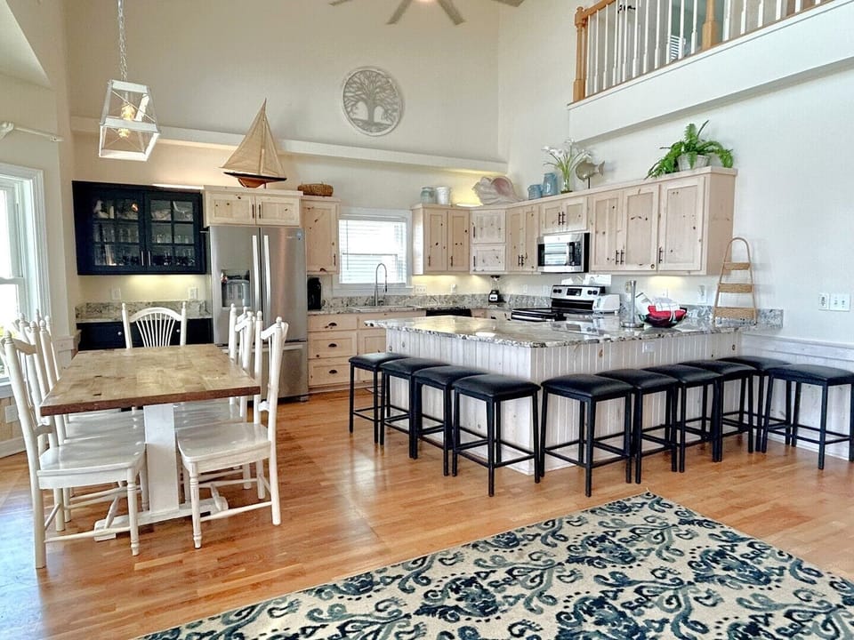 Dining Room
7.19.25 JR