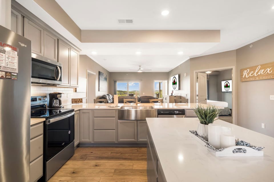 Full Kitchen