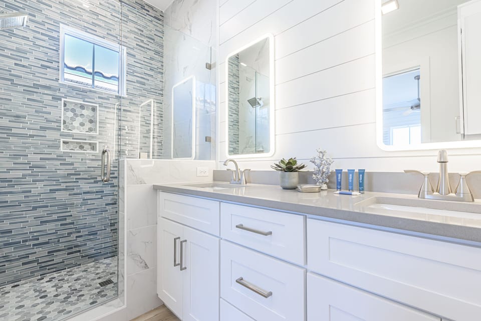 Master En Suite Bathroom