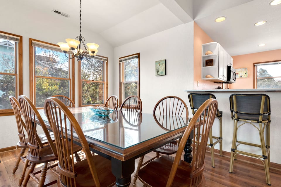DU406: Ducktopia | Top Level Dining Area