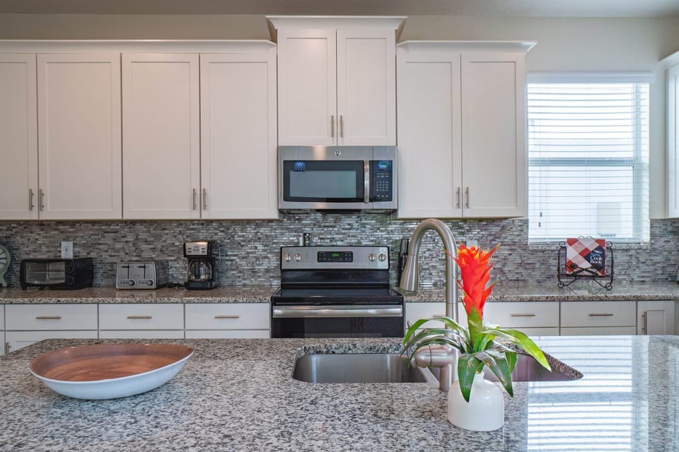 All major and small appliances to prepare meals to enjoy